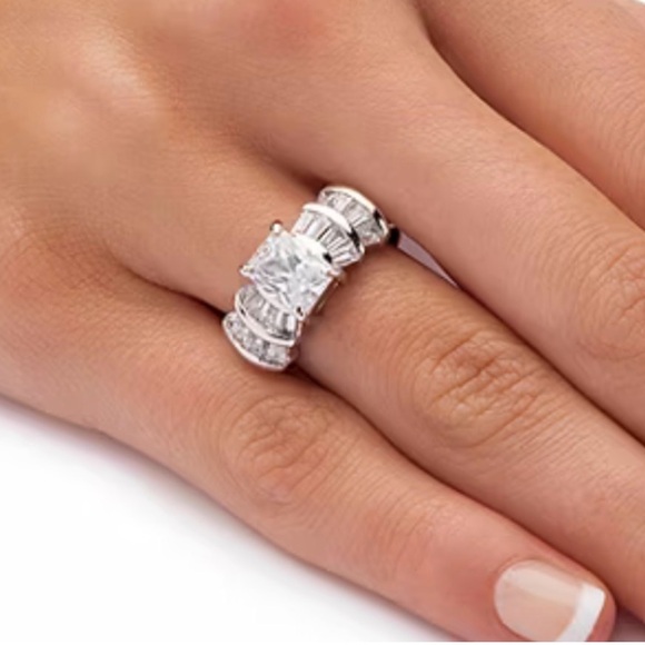 3CT Engagement ring size 8 - Picture 3 of 4